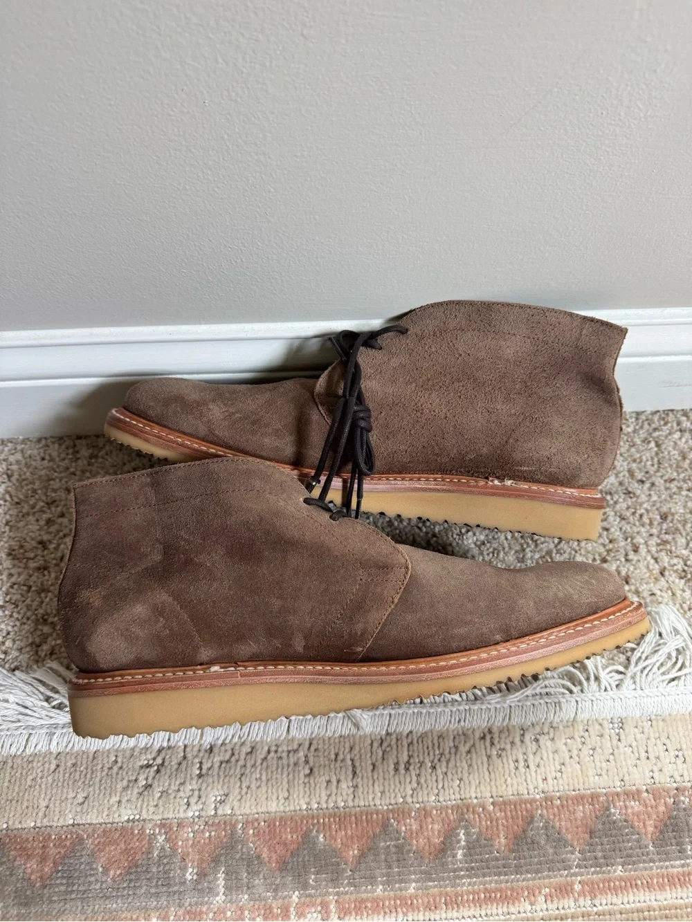 Suede Chukka Boots for Men in Olive-Tan
